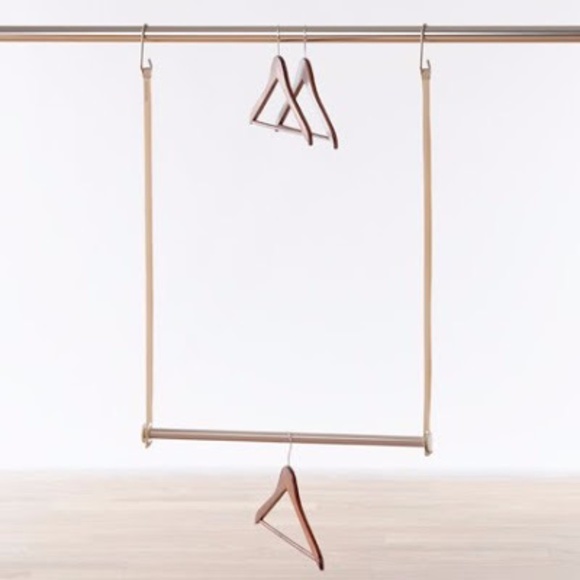 Closet doubling bar extendable hanging bar
